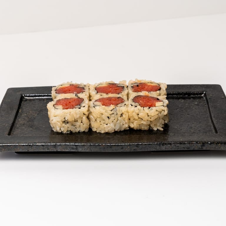 Delicious Tuna Roll Experience