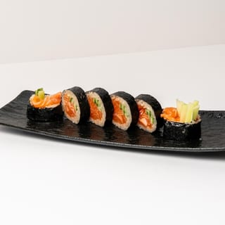 SALMON ROLL
